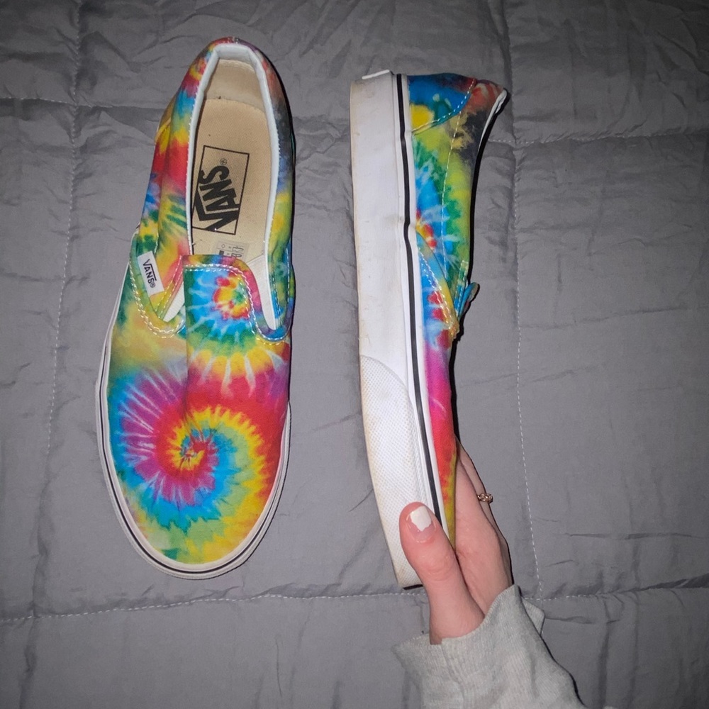 VANS - Picture 3 of 6